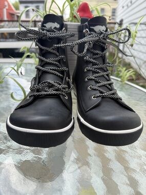 Rocket Dog women's rain boot